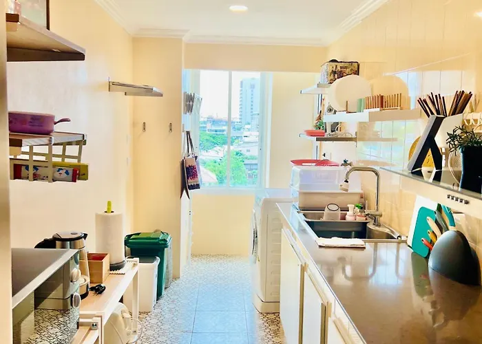 Samanchan Sukhumvit 42 *